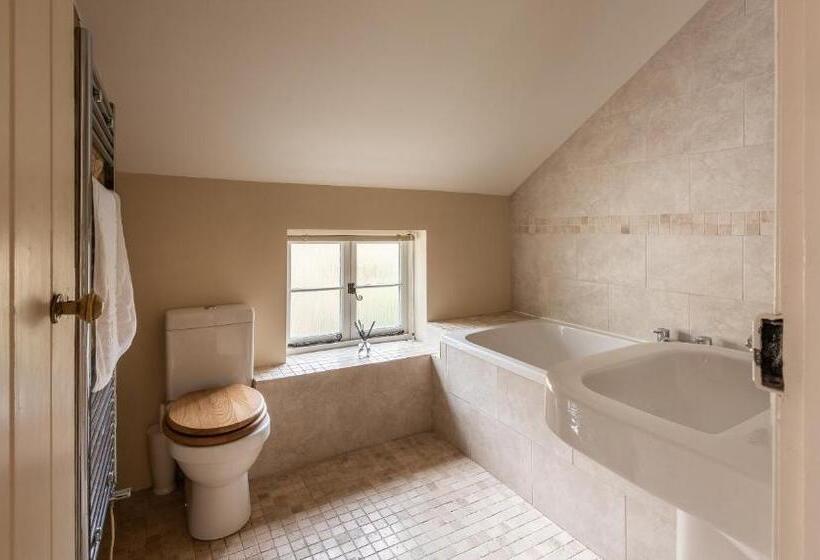 Camside, Chipping Campden   Taswell Retreats