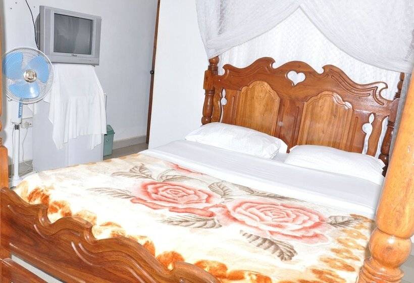 Deira Hotel Ltd