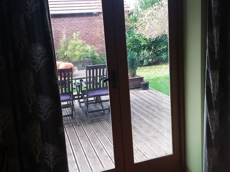 Field View B&b