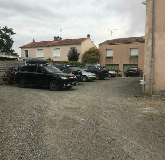 هتل Hôtel Le Chabichou