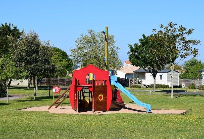 ホテル Azureva Fouras