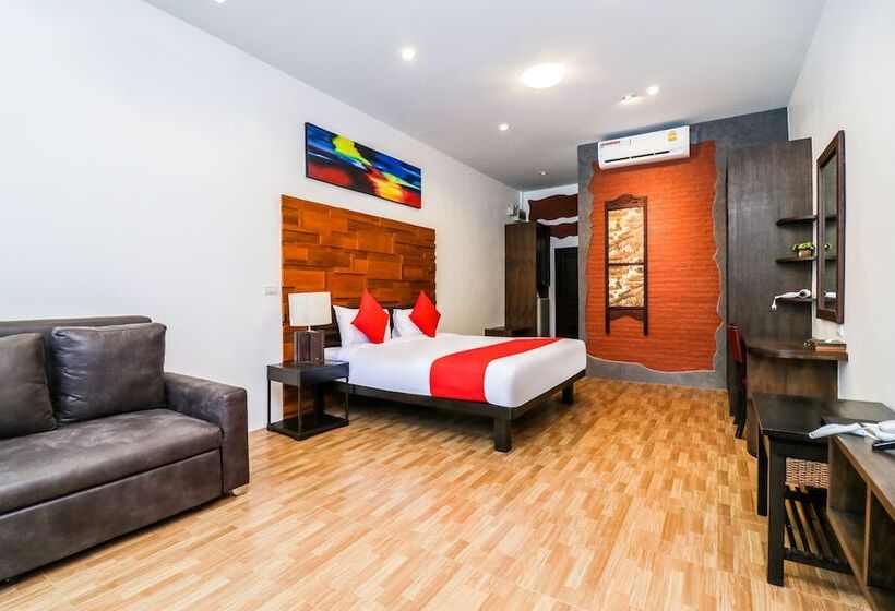 בית מלון כפרי Baan Noppadol Hua Hin Loft