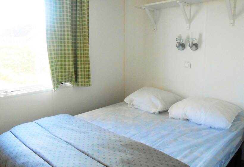 هتل Camping De Nevers