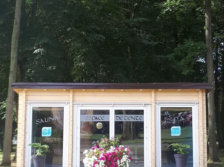 Отель Gite Le Bois Fleuri