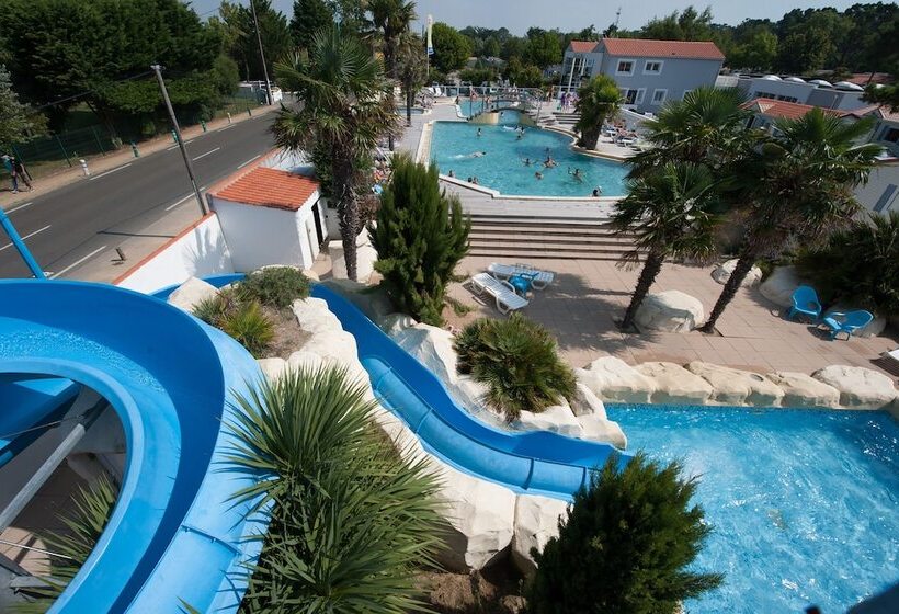 هتل Camping L'abri Des Pins