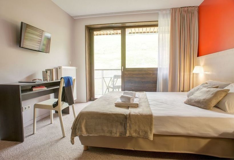 Отель Village Club Miléade La Plagne