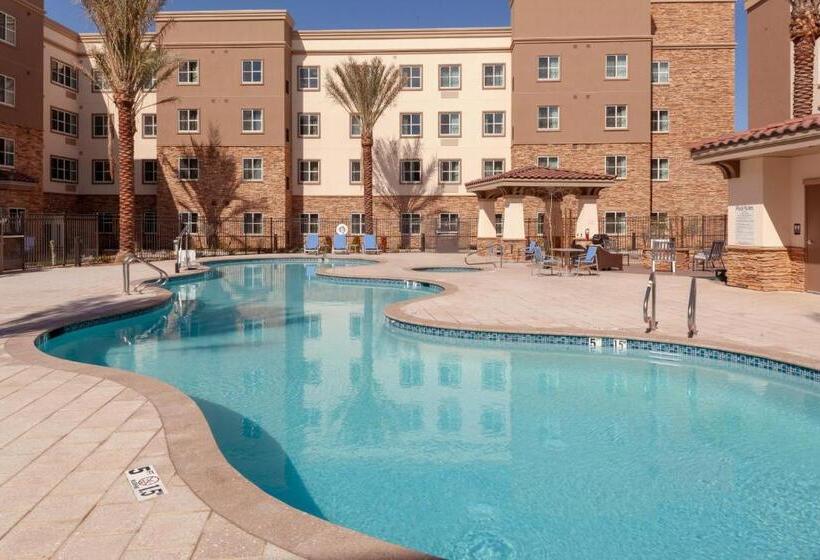 هتل Holiday Inn Express & Suites   Gilbert   East Mesa, An Ihg