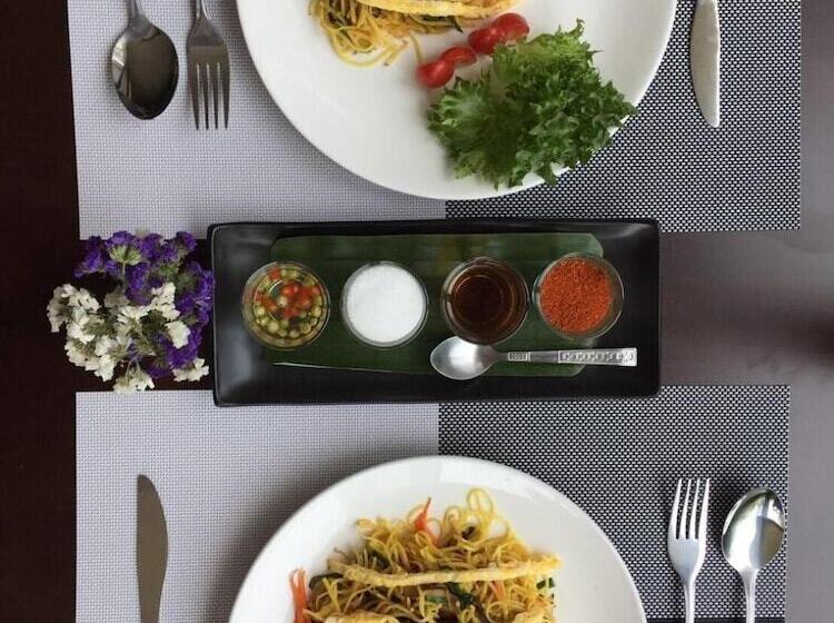 هتل Malinda Villa Phuket