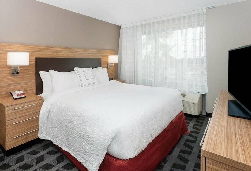 Отель Towneplace Suites By Marriott Titusville Kennedy Space Center