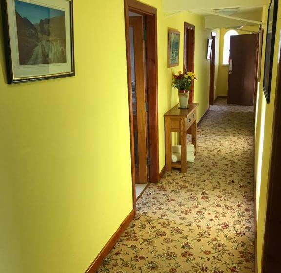 بنسيون Pisgah Guesthouse