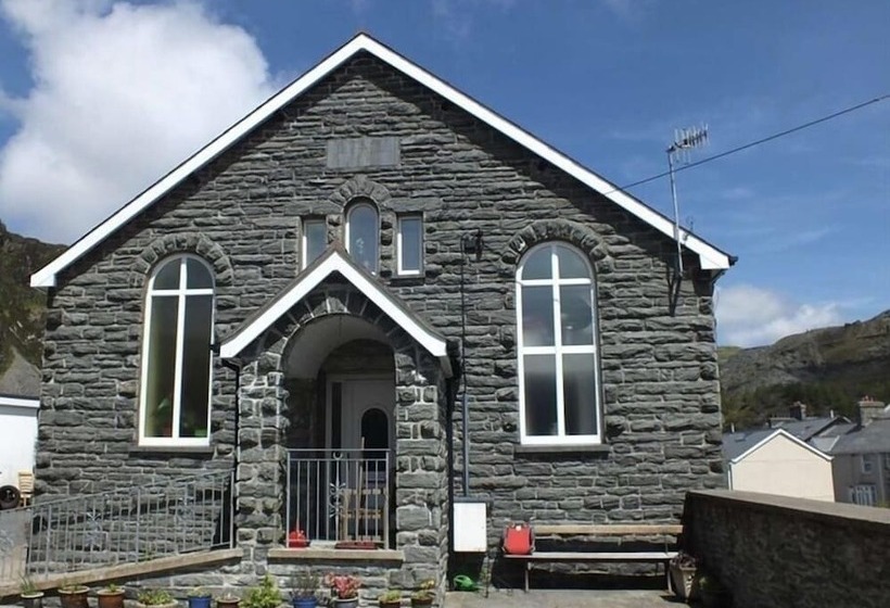 بنسيون Pisgah Guesthouse