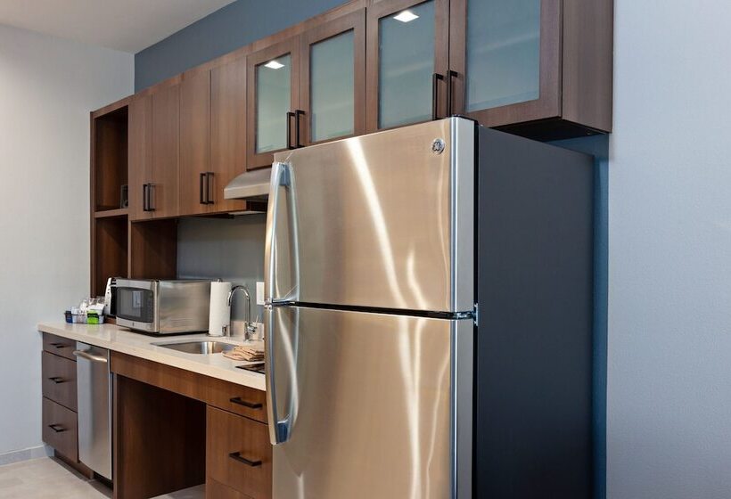 Towneplace Suites By Marriott San Diego Central