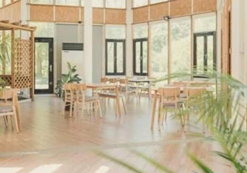 تختخواب و صبحانه Afternoon Resort