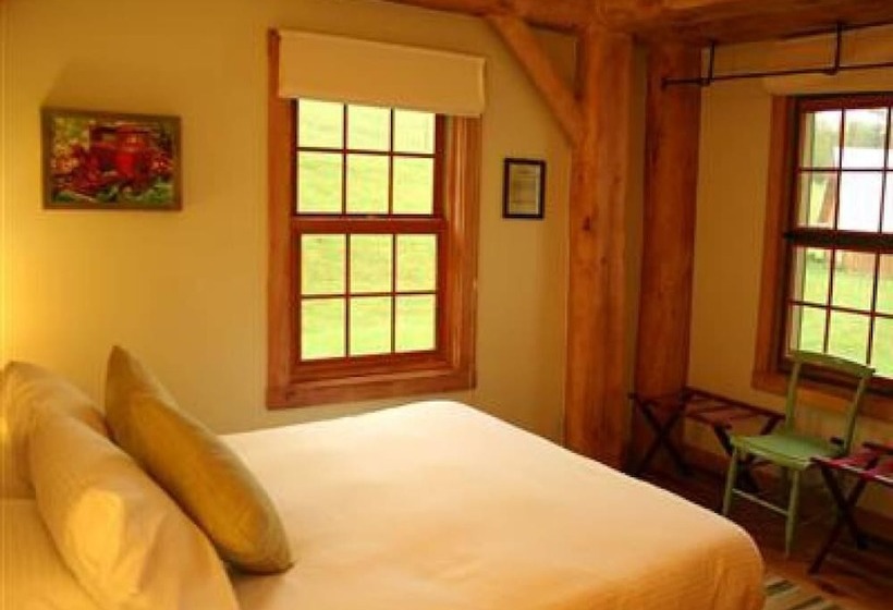 簡易ホテル Amee Farm Lodge