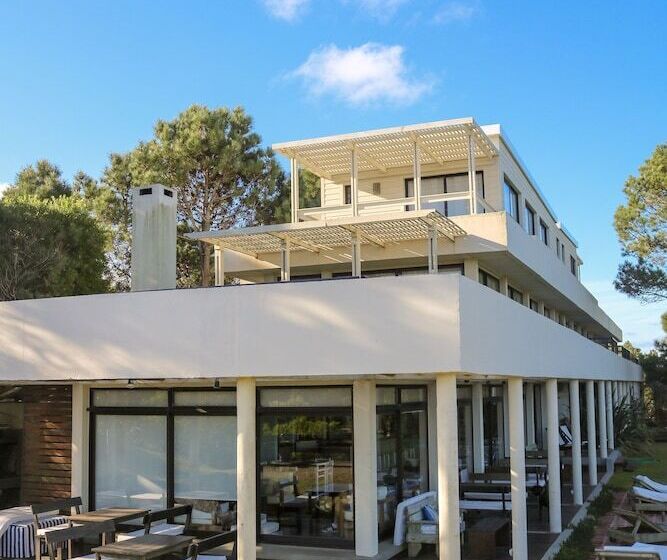 مسافرخانه Posada Azul Marino