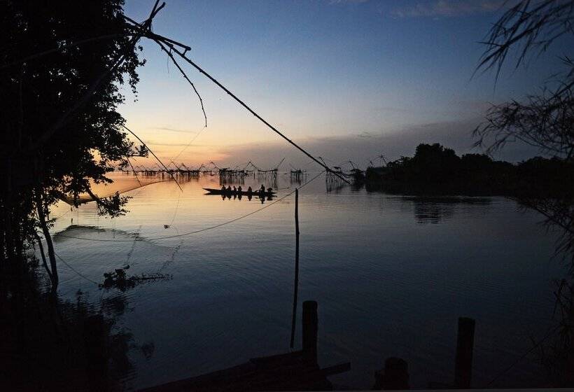 هتل Baantonlamphu Pakpra