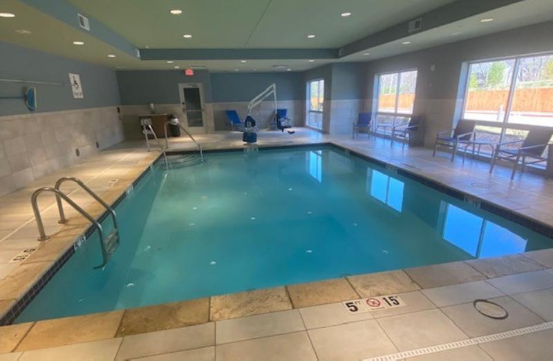 Отель Holiday Inn Express & Suites Warrensburg North, An Ihg