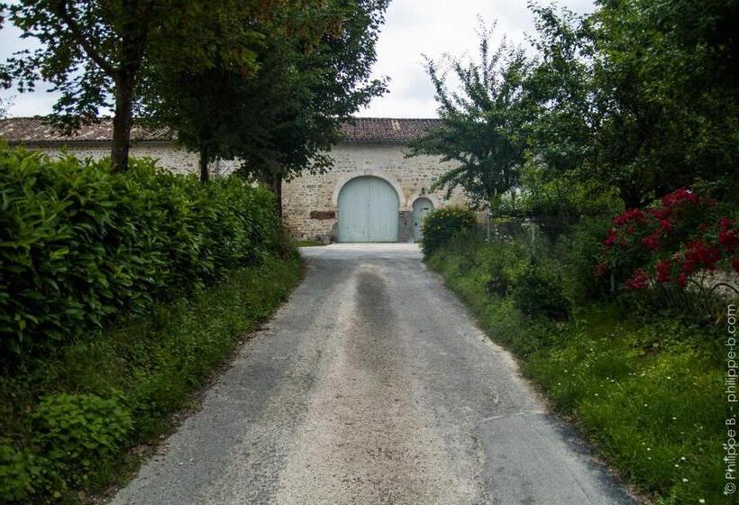 پانسیون Les Hauts De Chalonne