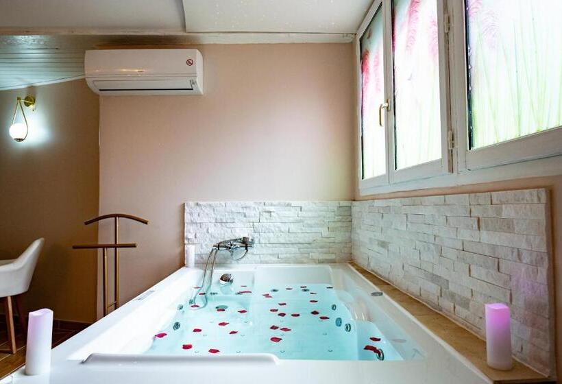 پانسیون Studio Romantique Jacuzzi Ou Spa Balneo Privatif Et Jardin Au Temps Des Cerises La Ciotat