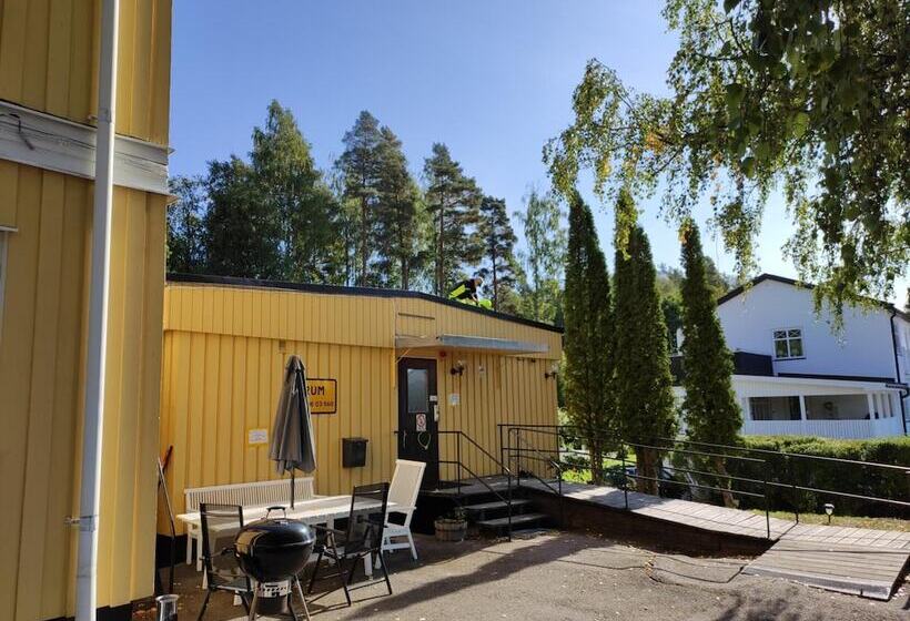 Rosenlund   Hostel