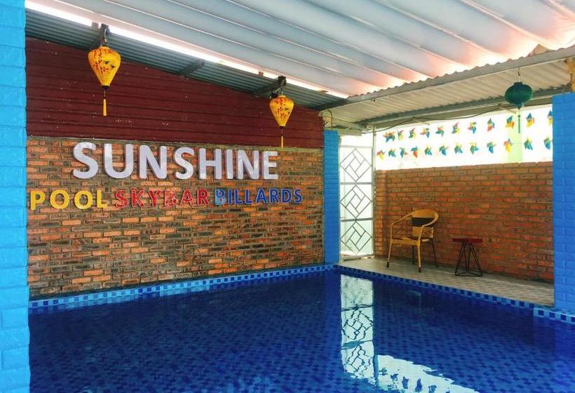 Sunshine Hostel 3 Hue