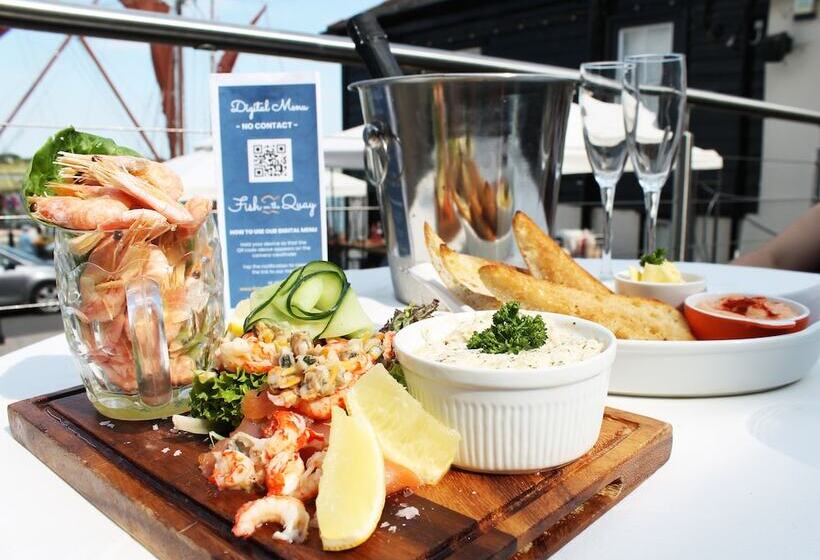 مبيت وإفطار Jolly Sailor  Fish On The Quay