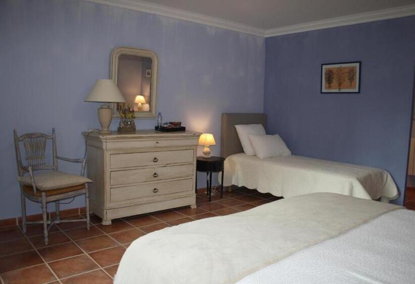 تختخواب و صبحانه Le Mas Vigneron