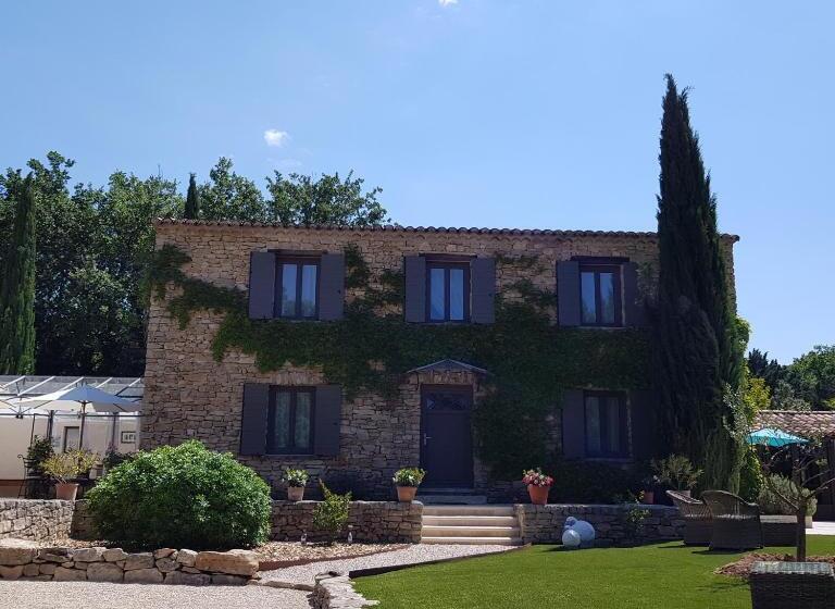 تختخواب و صبحانه Le Mas Vigneron