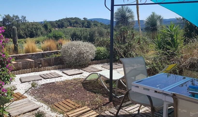 تختخواب و صبحانه Villa Des Delices