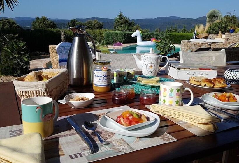 تختخواب و صبحانه Villa Des Delices