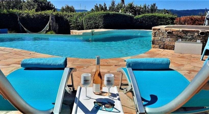 تختخواب و صبحانه Villa Des Delices
