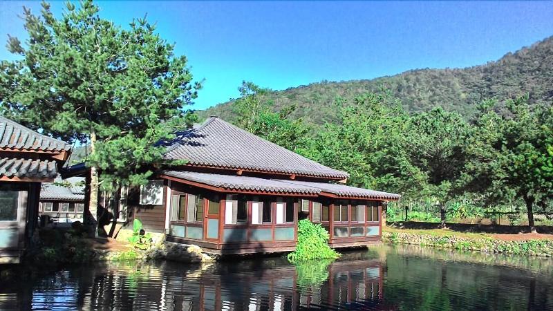 تختخواب و صبحانه Watervilla