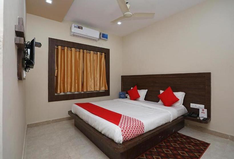ホテル Manorama By Oyo Rooms