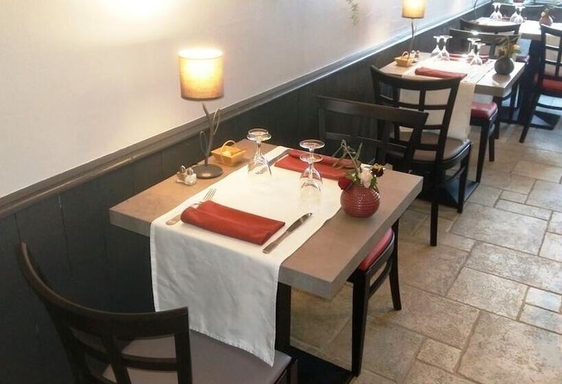 هتل Restaurant L Emeraude