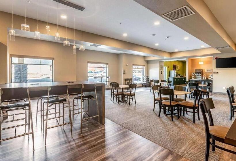 בית מלון כפרי Sleep Inn & Suites Mt. Hope Near Auction & Event Center