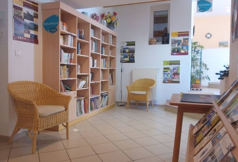 Отель Vvf La Salvetat Sur Agoût