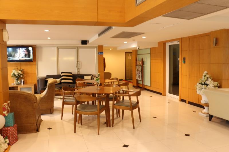 Sena House