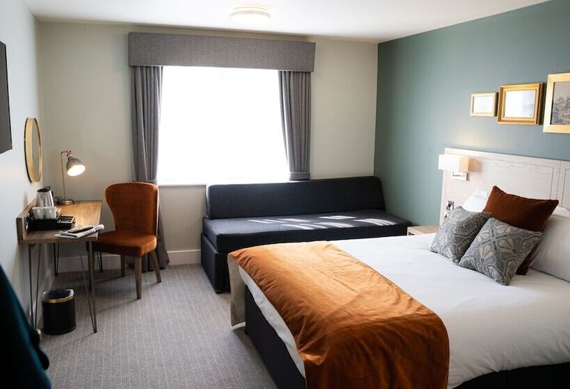 Spread Eagle, Gailey By Marston's Inns