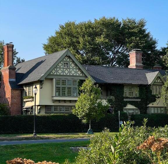 Bed and Breakfast The Baker House 1650