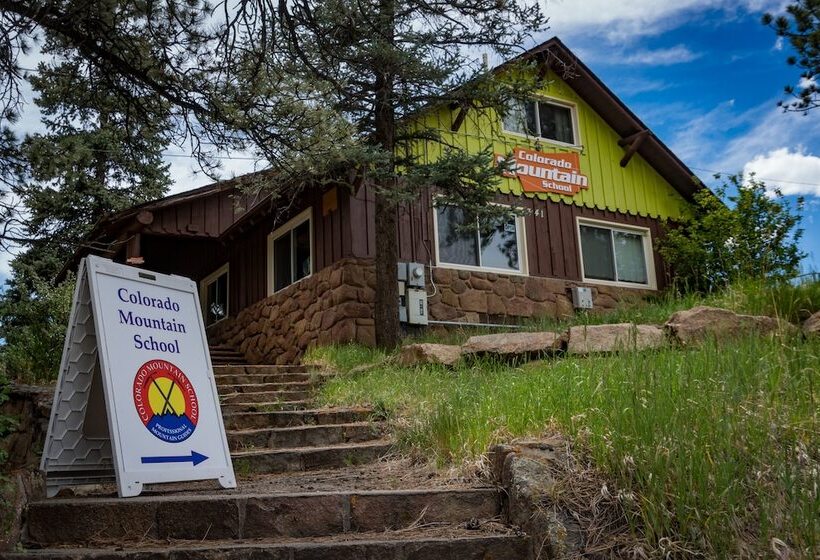 Estes Park Adventure Hostel