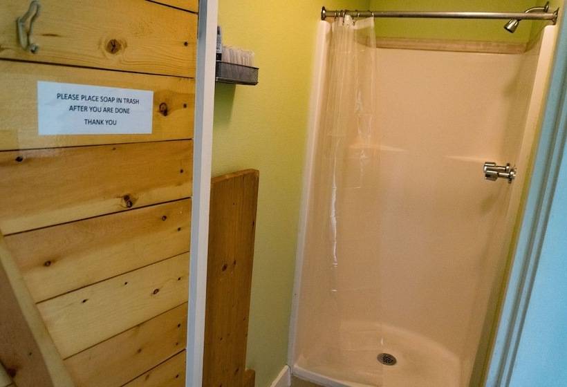 Estes Park Adventure Hostel