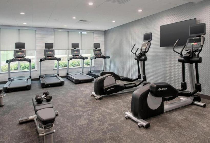 هتل Fairfield Inn & Suites By Marriott New Orleans Metairie
