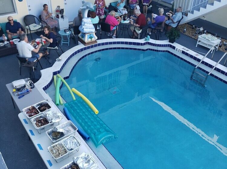 فندق على الطريق Ashley Brooke Beach Resort