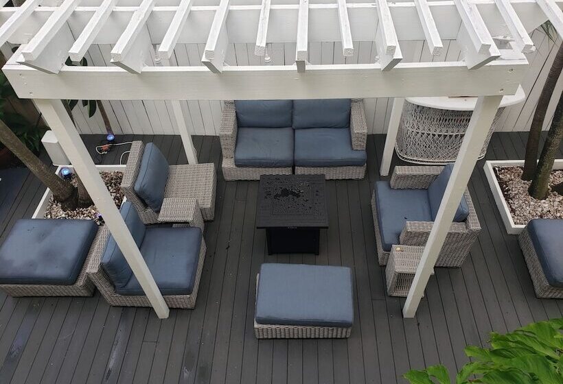 فندق على الطريق Ashley Brooke Beach Resort