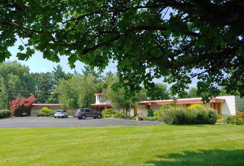 מוטל The Usonian Inn Llc