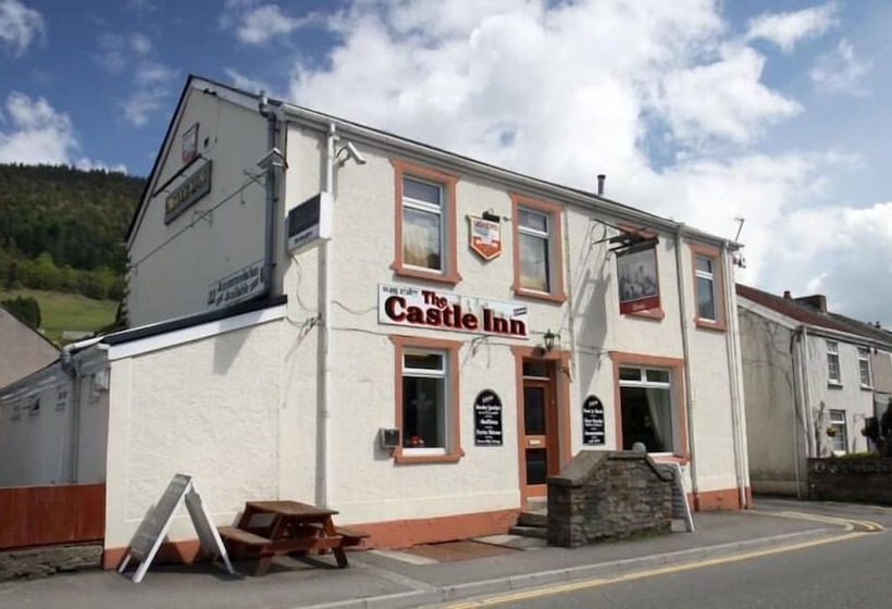تختخواب و صبحانه The Castle Inn & Lodge