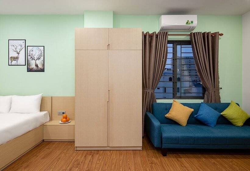 Fan House Hostel