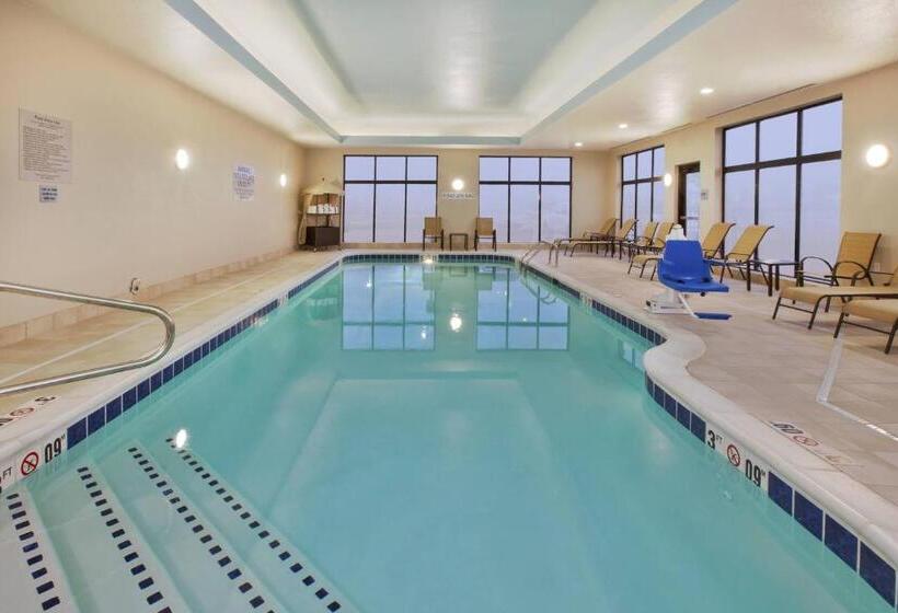 فندق Courtyard By Marriott St. Joseph Benton Harbor