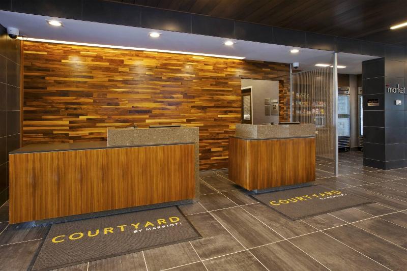 فندق Courtyard By Marriott St. Joseph Benton Harbor