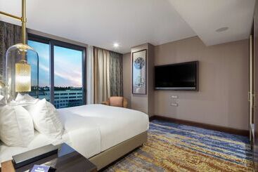 هتل Doubletree By Hilton Antalya City Centre